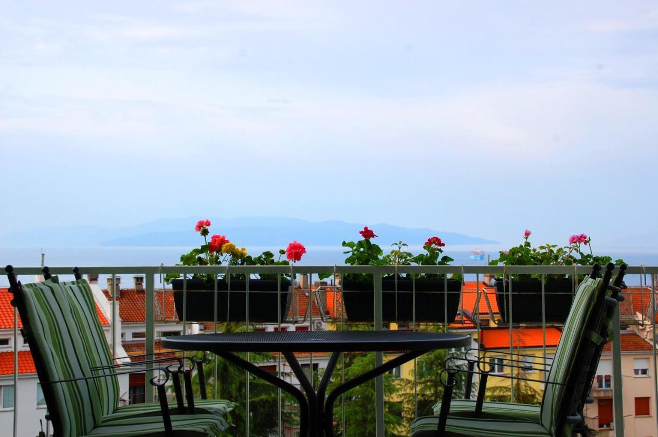 Apartment Rijeka With Sea View מראה חיצוני תמונה